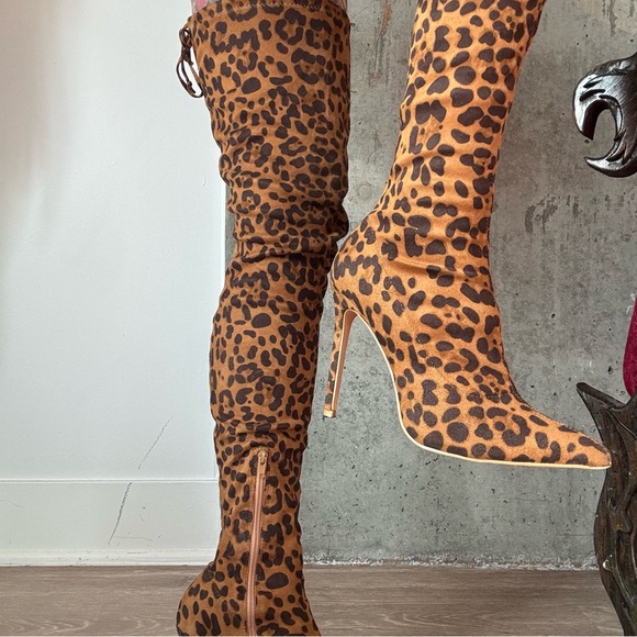 Leopard boots - Picture 4 of 10